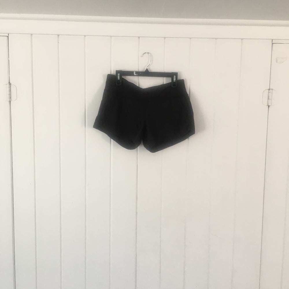 Lululemon black shorts size 10